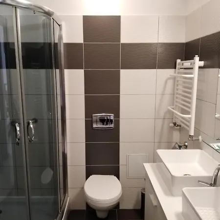 Apartment 100 Planeta 100 M Od Plazy